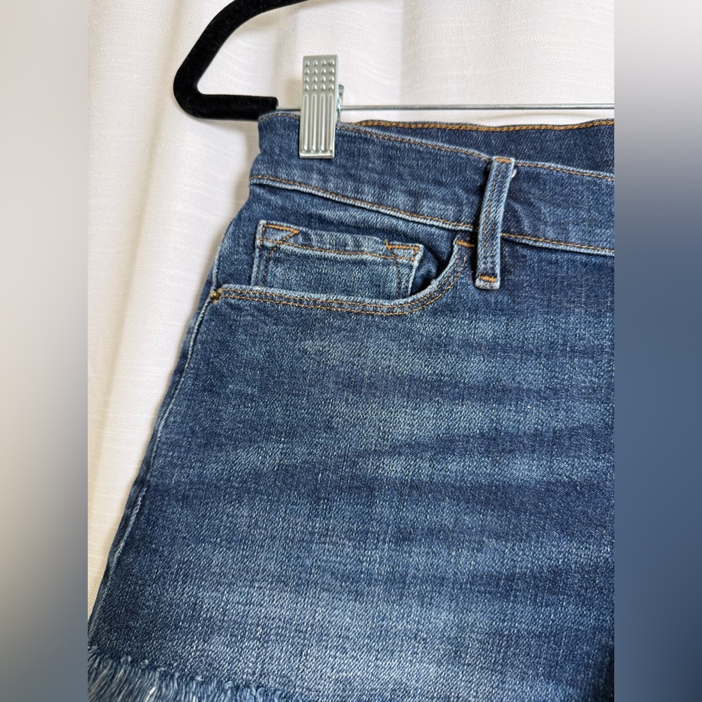 Frame Le Cut Off Mid-Rise Slim Fit Denim Shorts Festival Outfit | Size 27 - Picture 9 of 15